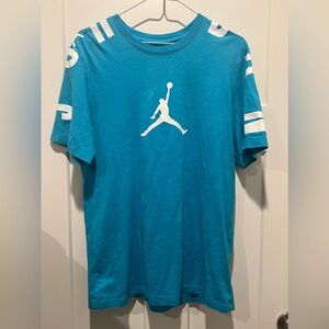 JORDAN Graphic Shirt Men’s. Size M